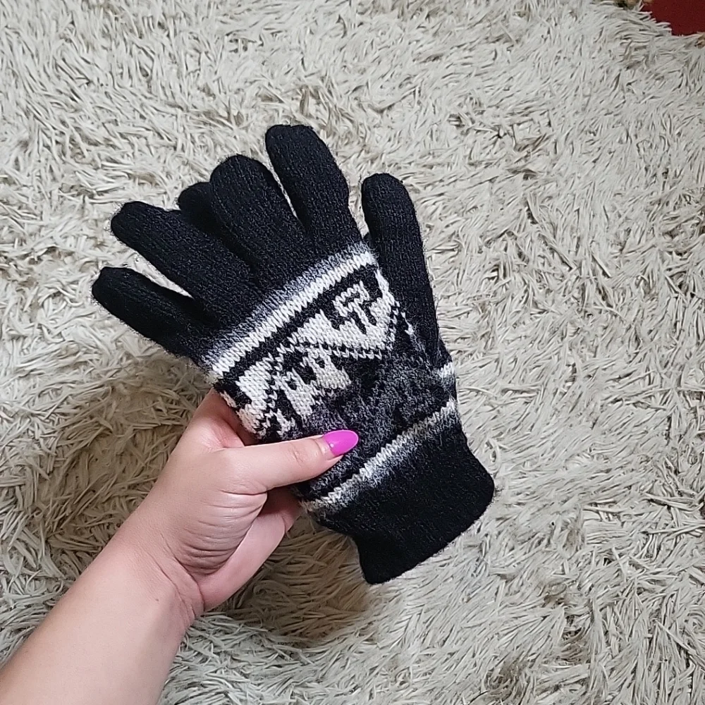 Black Winter Gloves Indie Tribal Boho Pattern
